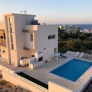  Villa Chrystalleni